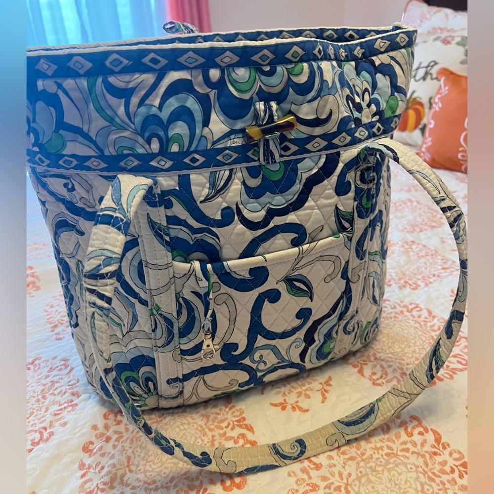 Vera Bradley "Vera Tote Bag"  in blue paisley design